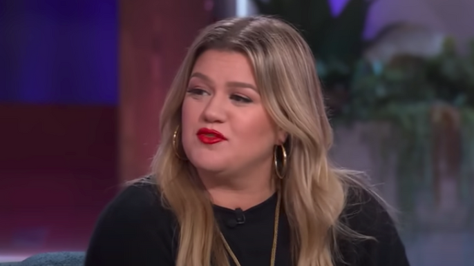 kelly-clarkson-left-the-voice-after-getting-turned-down-for-a-raise-singers-exit-reportedly-more-to-do-with-divorce-from-brandon-blackstock