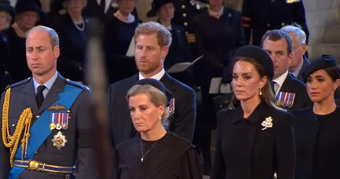 kate-middleton-succeeded-in-making-meghan-markle-feel-uncomfortable-during-their-outing-last-weekend-prince-williams-wife-reportedly-shot-icy-glares-at-her-sister-in-law