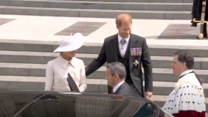meghan-markle-prince-harry-shock-sussexes-hijacked-a-car-and-appeared-late-at-clarence-house-meeting-royal-expert-lady-colin-campbell-claims