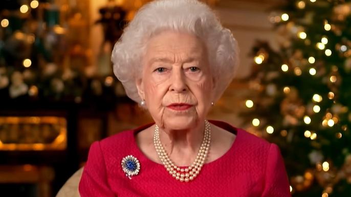 queen-elizabeth-shock-buckingham-palace-reportedly-missed-a-powerful-opportunity-by-not-releasing-monarchs-photo-with-lilibet-royal-commentator-claims