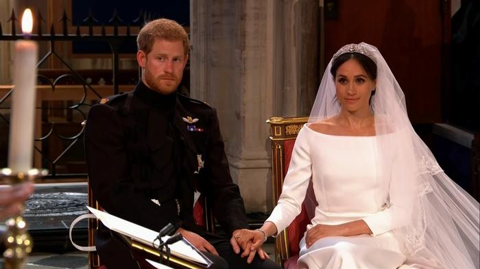 meghan-markle-threatened-to-breakup-with-prince-harry-if-he-didnt-make-their-relationship-public-duchess-of-sussex-allegedly-wanted-to-be-paid-for-royal-tours