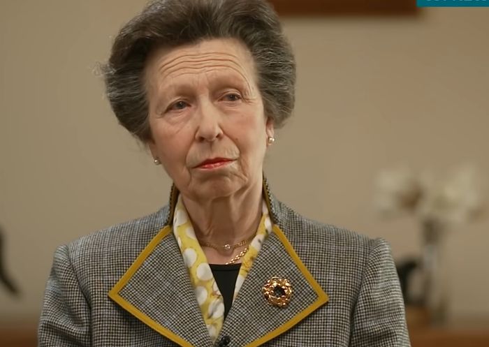 princess-anne-shock-prince-harrys-letter-made-queen-elizabeths-only-daughter-cry-princess-royal-adores-nephew