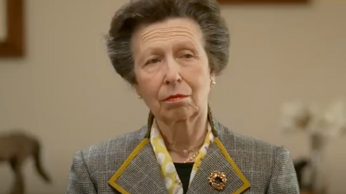 princess-anne-looks-somber-as-she-accompanies-queen-elizabeths-coffin-from-balmoral-to-edinburgh-king-charles-cried-when-he-arrived-at-buckingham-palace-as-monarch