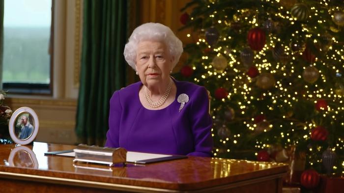 queen-elizabeth-shock-monarchs-official-job-description-reportedly-changed-and-indirectly-reflects-her-ongoing-health-battles