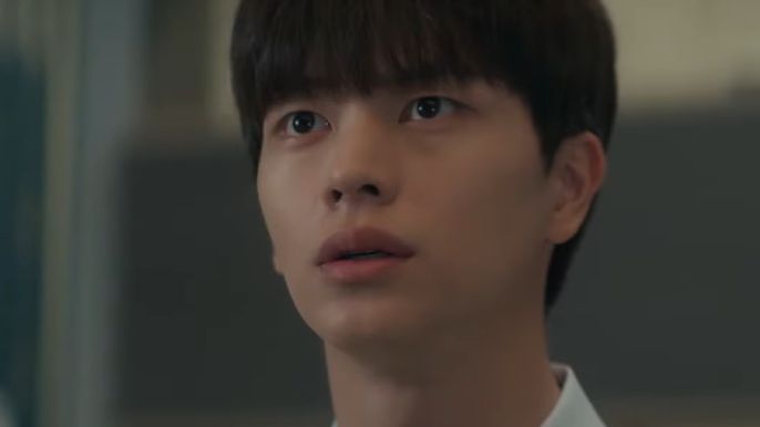 the-golden-spoon-episode-2-recap-btob-yook-sungjae-experiences-luxury-lee-jong-won-feels-more-comfortable-with-his-new-family