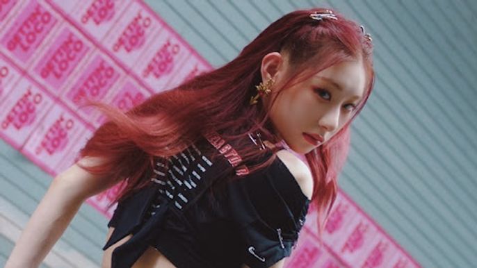itzy-chaeryeong-emphasizes-skincare-is-top-beauty-priority