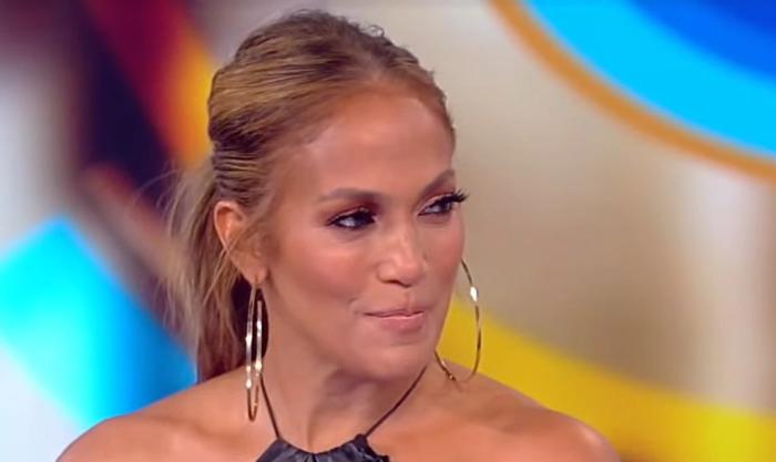 jennifer-lopez-shock-ben-afflecks-girlfriend-asks-him-to-pay-for-their-vacations-private-flights-expensive-dinner-dates
