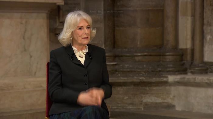 camilla-parker-bowles-shock-judi-dench-duchess-is-crazy-prince-charles-wife-jealous-of-his-actresss-friendship