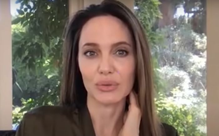 angelina-jolie-tipped-photographers-about-her-relationship-with-brad-pitt-while-he-was-still-married-to-jennifer-aniston-magazine-co-founder-jann-wenner-recounts-getting-the-first-scoop-about-brangeli