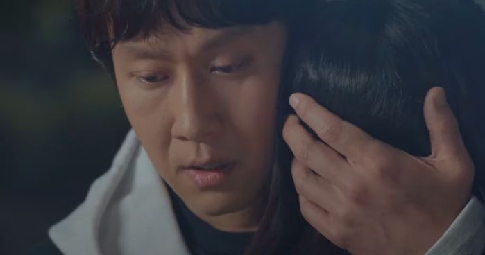 mental-coach-jegal-episode-12-recap-jung-woo-resigns-as-mental-coach-after-pictures-of-him-lee-yoo-mi-kissing-surface

