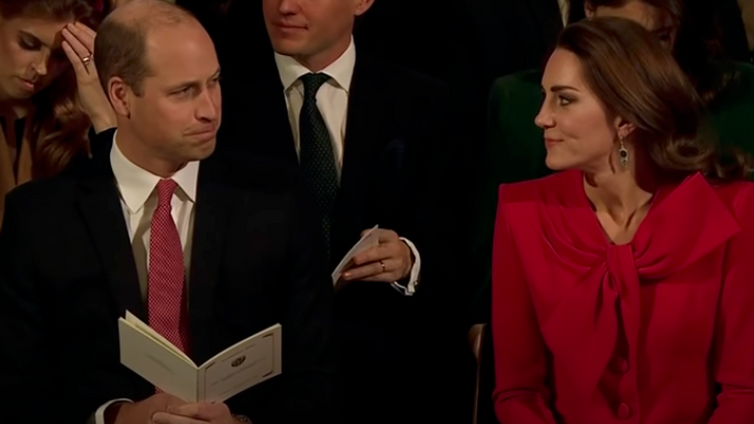 kate-middleton-prince-william-shock-cambridges-accused-of-faking-intimate-moment-during-christmas-carol-concert