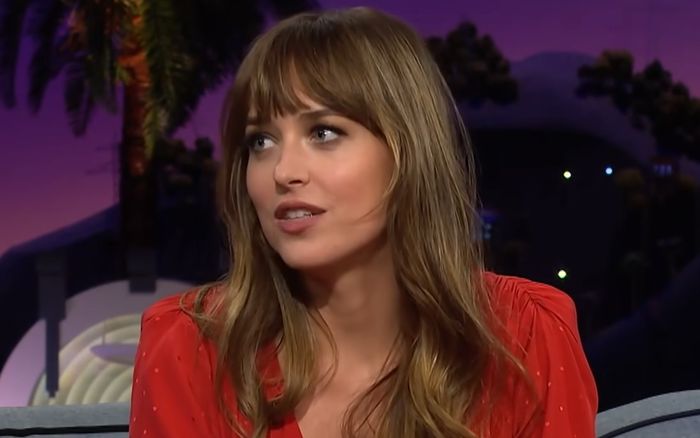 dakota-johnson-shock-chris-martins-girlfriend-pressured-to-have-a-baby-with-coldplay-singer-mom-melanie-griffith-reportedly-wants-to-become-a-grandma