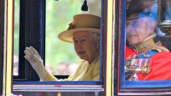 queen-elizabeth-health-2022-prince-charles-mom-shockingly-joked-about-death-staying-in-sandringham-house-for-weeks