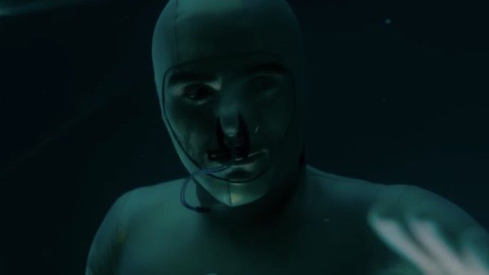 Sofiane Zermani as Pascal Gautier freediving in No Limit