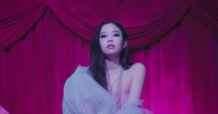 BLACKPINK Jennie Shock: K-Idol Worries Fans After She Was Seen Hanging ...