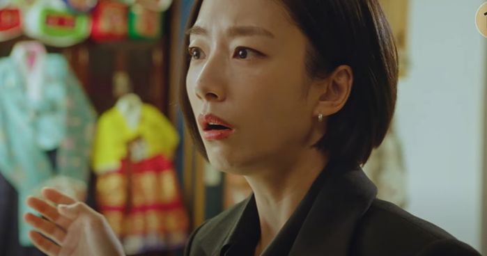 behind-every-star-kdrama-episode-12-recap-chun-jane-resolves-her-artists-issues-before-biff
