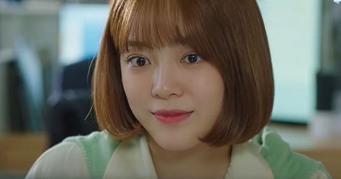 todays-webtoon-episode-11-recap-nam-yoon-su-having-second-thoughts-on-whether-he-should-betray-kim-sejeong-webtoon-service-team-he-learns-truth-about-his-sisters-death