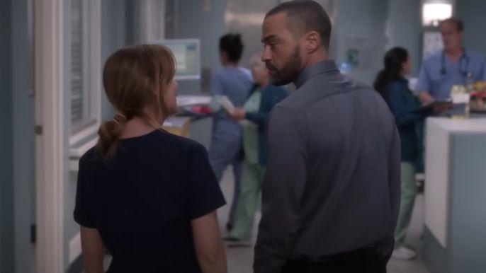greys-anatomy-season-19-james-pickens-introduces-new-first-year-surgical-residents-in-their-scrub-suits