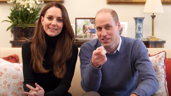 prince-william-kate-middletons-christmas-card-lacks-festive-spirit-screams-glum-prince-harrys-brother-has-desire-to-hide-overtaken-by-son-prince-george-expert-claims