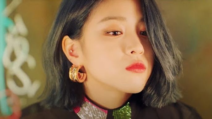 itzy-ryujin-takes-nothing-for-pores-skin-except-this