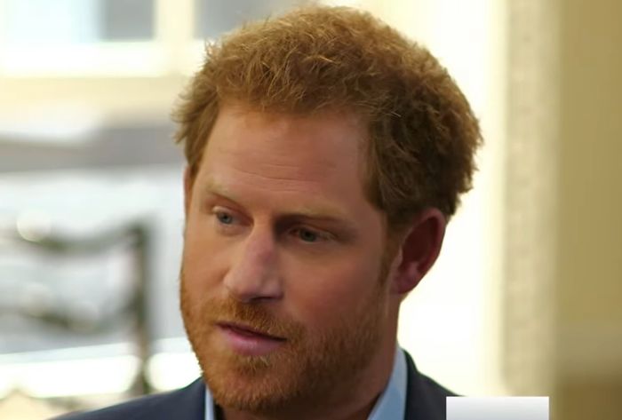 prince-harry-heartbreak-queen-elizabeths-grandson-feels-erased-from-the-royal-family-after-monarch-removed-his-meghan-markles-picture