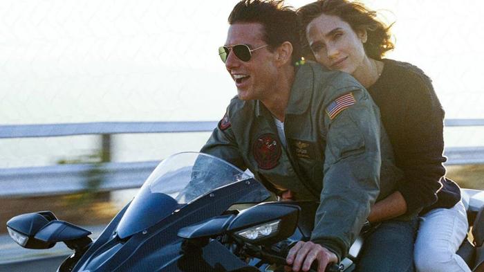 Tom Cruise and Jennifer Connelly in Top Gun: Maverick