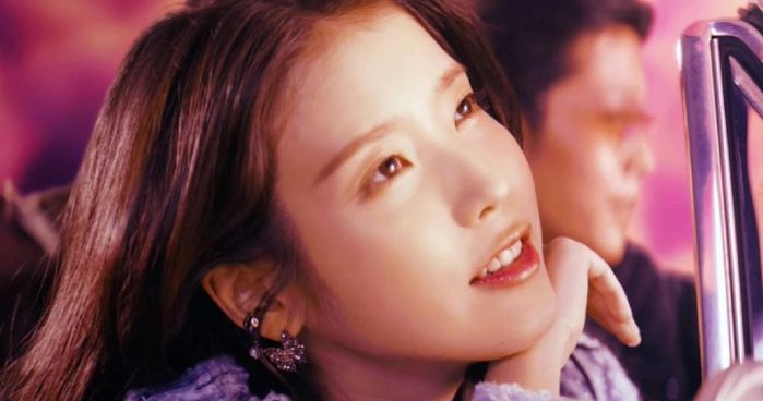 iu-expresses-gratitude-after-winning-two-daesangs-at-melon-music-awards-appearance-after-4-years