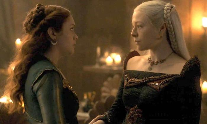 Olivia Cooke as Alicent Hightower and Emma D'Arcy as Rhaenyra Targaryen
