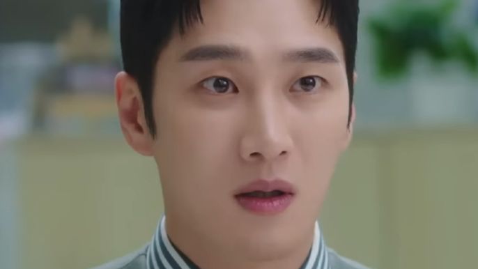 yumis-cells-2-episode-10-recap-kim-go-eun-successfully-makes-her-writing-debut-ahn-bo-hyun-refuses-to-believe-in-fate