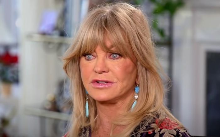 goldie-hawn-net-worth-how-much-fortunate-has-the-rowan-martins-laugh-in-star-amassed