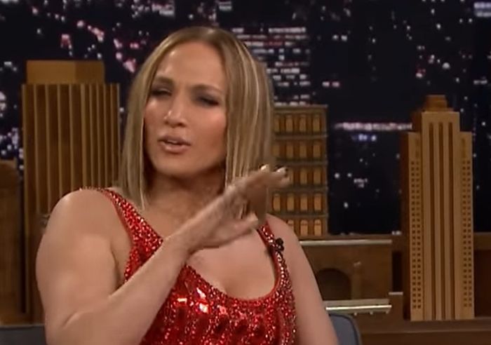 jennifer-lopez-might-be-forced-to-live-with-ben-afflecks-smoking-even-if-she-hates-it-batman-v-superman-allegedly-should-be-the-one-to-decide-if-hes-ready-to-give-up-the-vice-not-his-wife