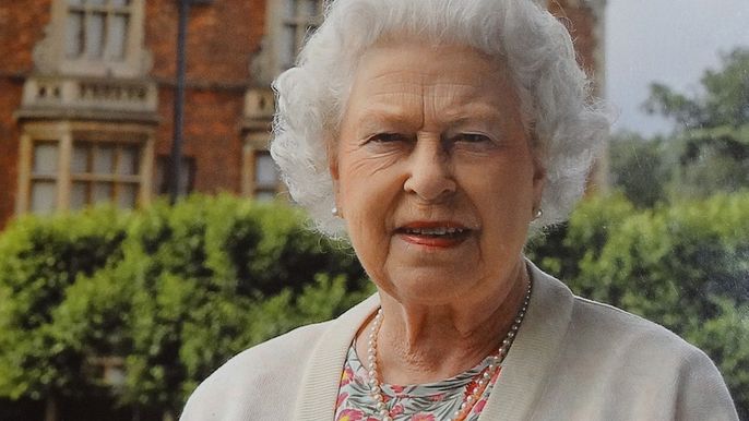 queen-elizabeth-heartbreak-charles-and-william-appalled-by-her-majesty-support-to-sarah-fergusons-ex-husband-royal-derailed-sons-sex-probe