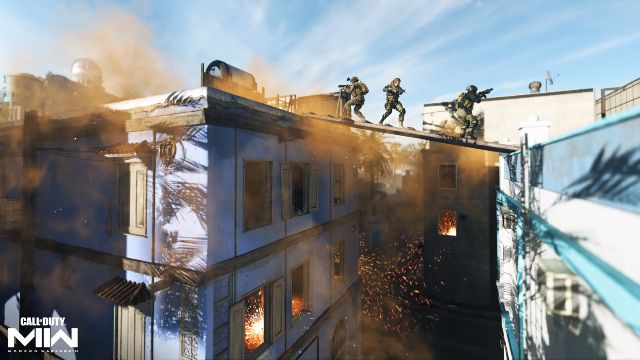 Image showing Modern Warfare 2 players on bridge
