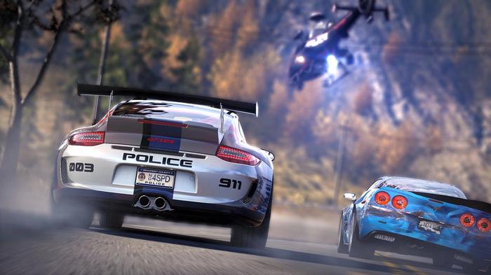 Police chasing a supercar in Need for Speed: Hot Pursuit