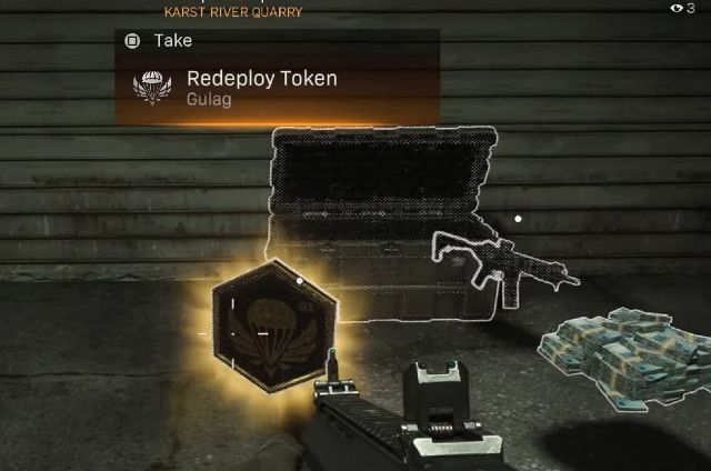 Image of a Warzone Redeploy Token from a Supply Crate