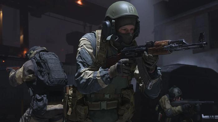 Image of Modern Warfare Operator holding AK47