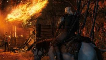 Geralt rides Roach towards a burning thatched cottage in The Witcher 3.