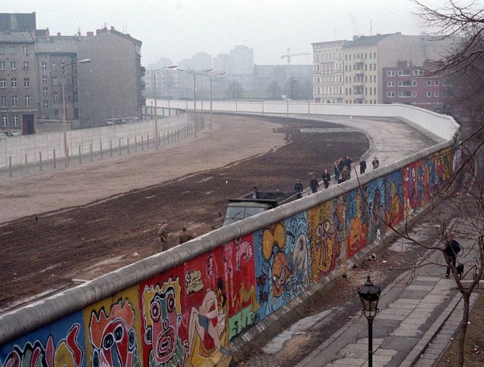 Berlin Wall COD 2020