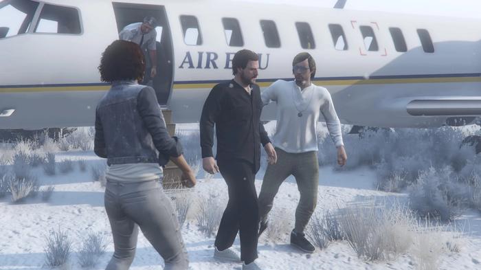 GTA Online DJ Solomun English Dave and The Player outside Solomun's crashed jet.