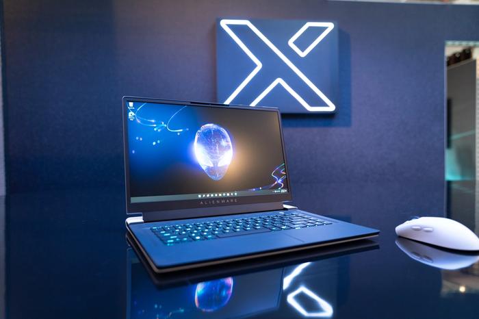 Alienware x15 R2 Review - Space Oddity