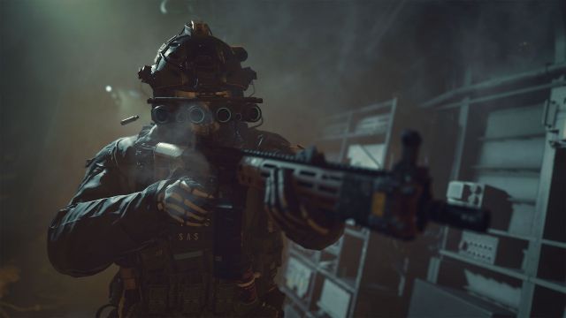 Image showing Modern Warfare player holding gun