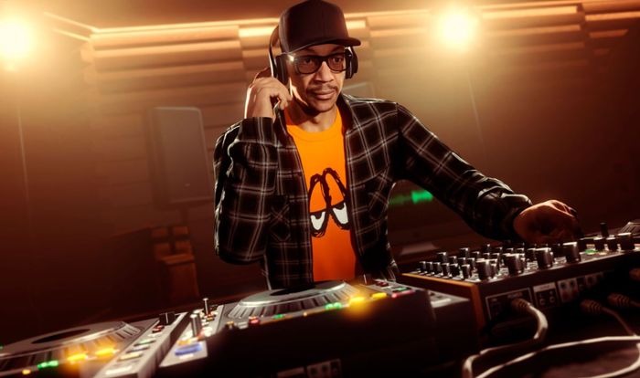 GTA Online The Contract DLC Update DJ Pooh in the studio