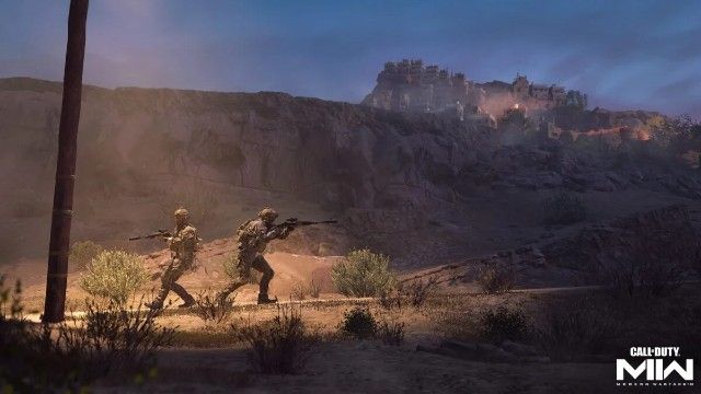 Modern Warfare 2 players standing under light