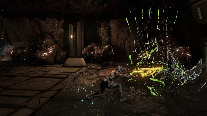 Image of the player character fighting a spider creature in Dolmen.