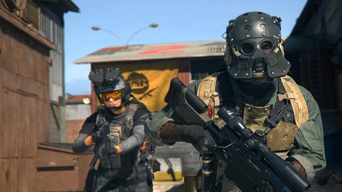 Warzone 2 players holding guns
