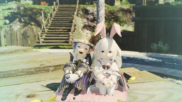 Two characters sitting, showcasing potential outfits for the FFXIV Fashion Report this week. 