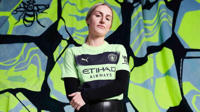 Manchester City player Laura Coombs in the new City third kit, announced on Roblox today.