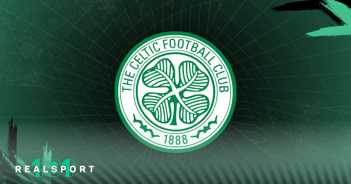 Celtic badge with green background