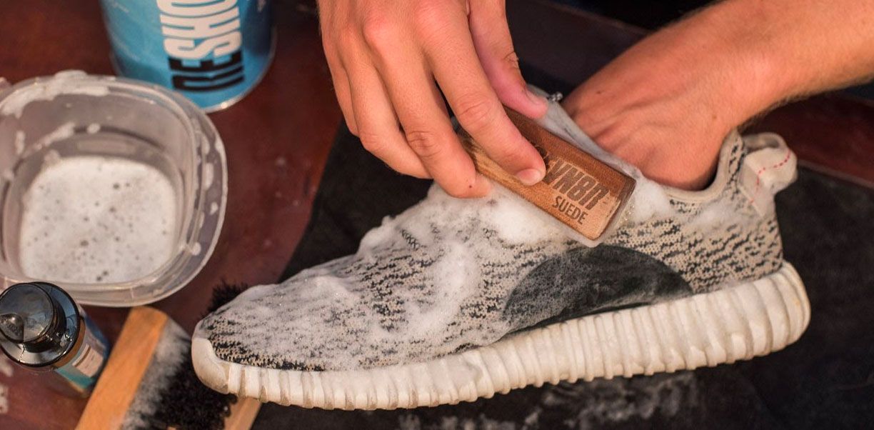 how to clean black yeezys