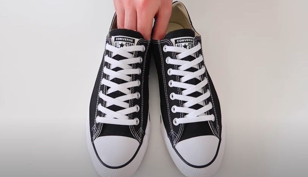 How to clearance wear converse laces